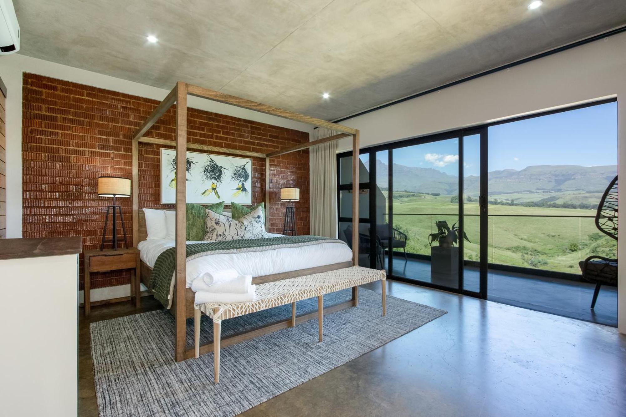 Dragonview Lodge Champagne Valley Zewnętrze zdjęcie